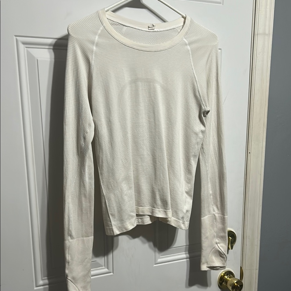 Lululemon Athletica Cream Fitted Long Sleeve Tee - Picture 1 of 9